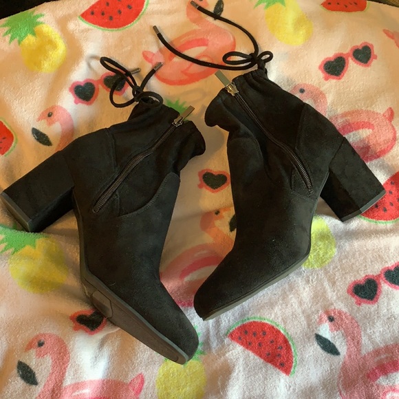 Franco Sarto women’s Pisces ankle bootie - Picture 3 of 6